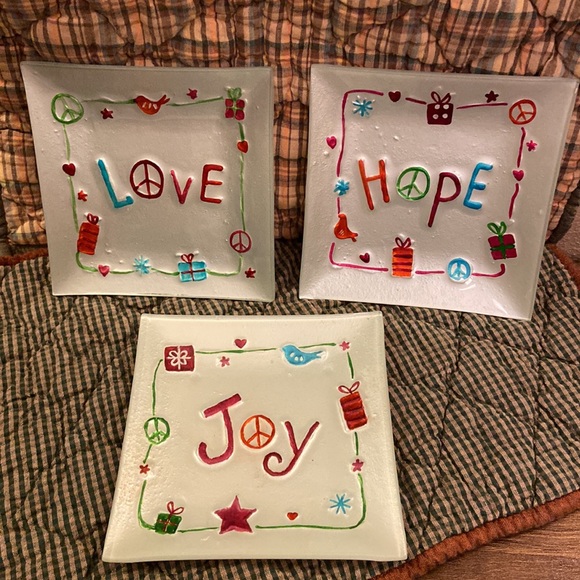 Other - Set of 3 Holiday Plates LOVE HOPE JOY
